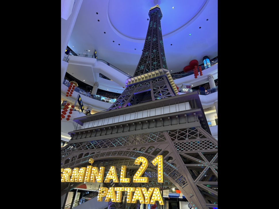 C832C641-0724-49C8-9A80-DEBDA1D8A93D